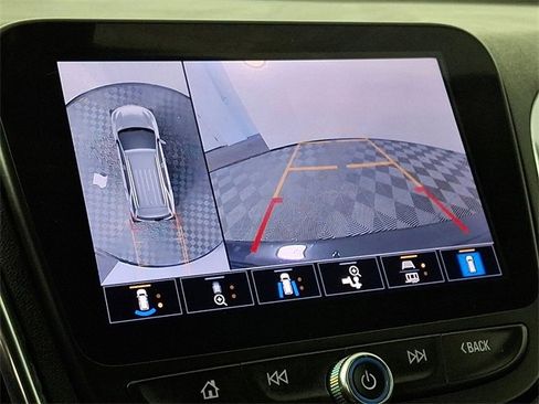 Used 2022 Chevrolet Equinox LT image 4