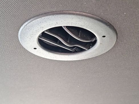 Certified 2023 Chevrolet Traverse LS image 22