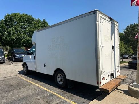Used 2020 Chevrolet Express 3500 w/ Power Convenience Package RWD image 3