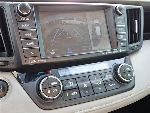 Used 2017 Toyota RAV4 Limited image 11