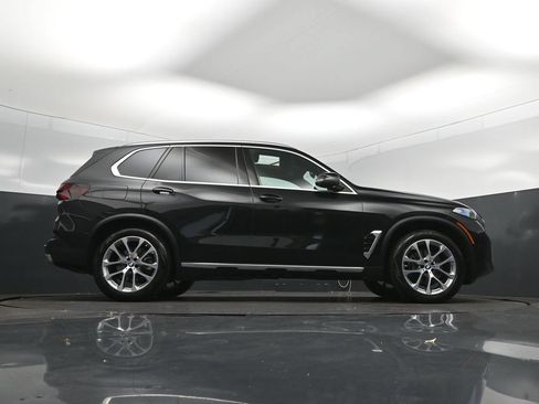 Used 2026 BMW X5 sDrive40i RWD image 45