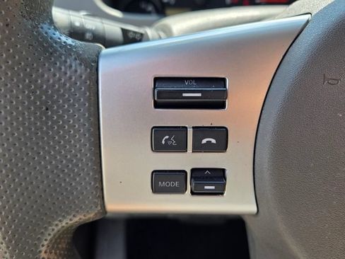 Used 2020 Nissan Frontier SV AWD/4WD image 25