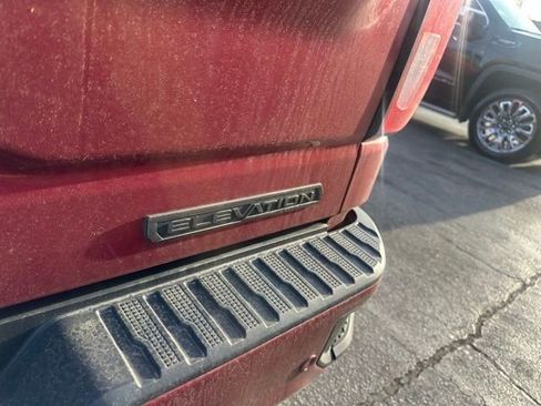 Used 2022 GMC Sierra 1500 Elevation w/ Elevation Premium Package image 19