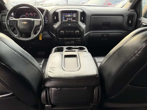 Used 2021 Chevrolet Silverado 1500 Custom RWD image 17