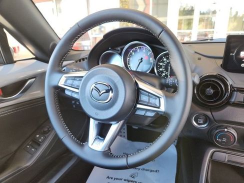 Used 2024 MAZDA MX-5 Miata Club w/ Interior Package image 23