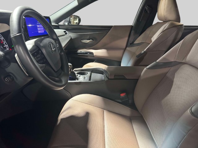 Used 2024 Lexus ES 300h w/ Premium Package FWD image 20