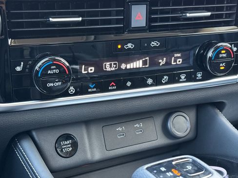 New 2026 Nissan Rogue Platinum w/ Platinum Premium Package image 18