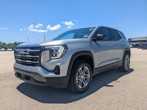 Used 2025 GMC Terrain Elevation AWD/4WD image 9