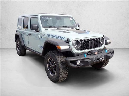 Used 2024 Jeep Wrangler Unlimited Rubicon 4xe w/ Capability Package AWD/4WD image 9