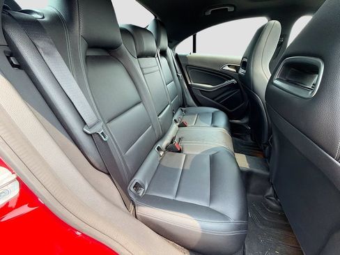 Used 2018 Mercedes-Benz CLA 250 4MATIC image 30
