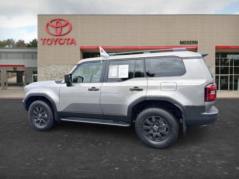 Certified 2025 Toyota Land Cruiser w/ Premium Package AWD/4WD image 5