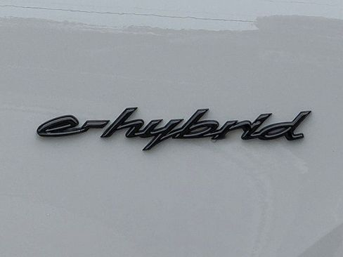 New 2025 Porsche Cayenne S image 22