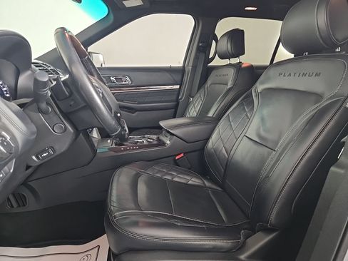 Used 2016 Ford Explorer Platinum AWD/4WD image 8