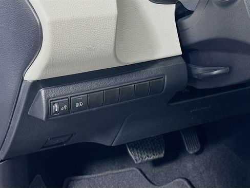 Certified 2025 Toyota Corolla LE FWD image 10