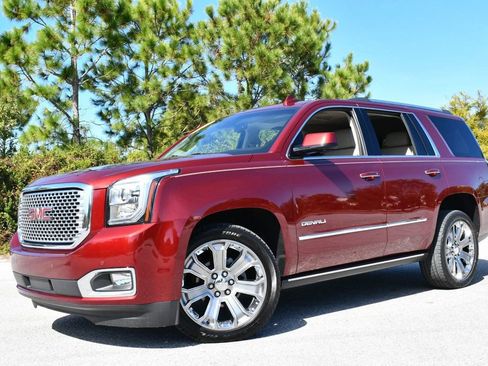 Used 2016 GMC Yukon Denali w/ Open Road Package image 25