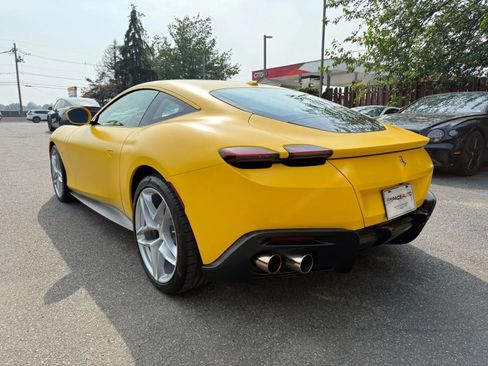 Used 2022 Ferrari Roma image 7