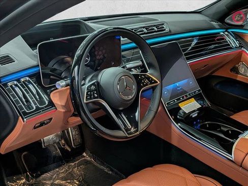 New 2026 Mercedes-Benz Maybach S 580 4MATIC image 3