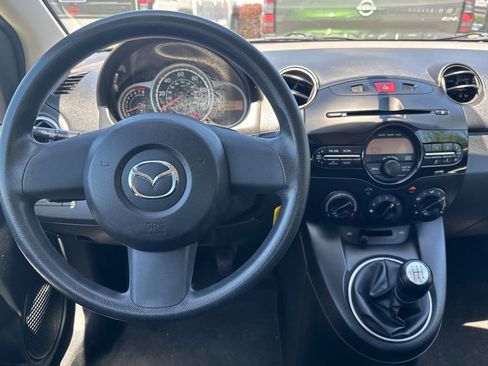 Used 2013 MAZDA MAZDA2 Sport FWD image 14