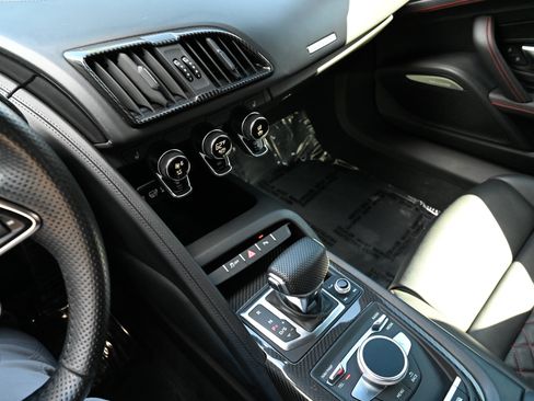Used 2020 Audi R8 V10 performance AWD/4WD image 27
