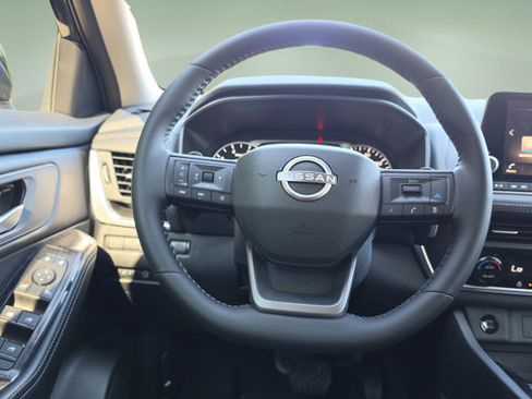 Certified 2026 Nissan Rogue SV w/ Cold Weather Package AWD/4WD image 11