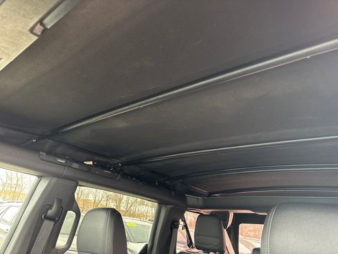 Used 2024 Ford Bronco Black Diamond image 32