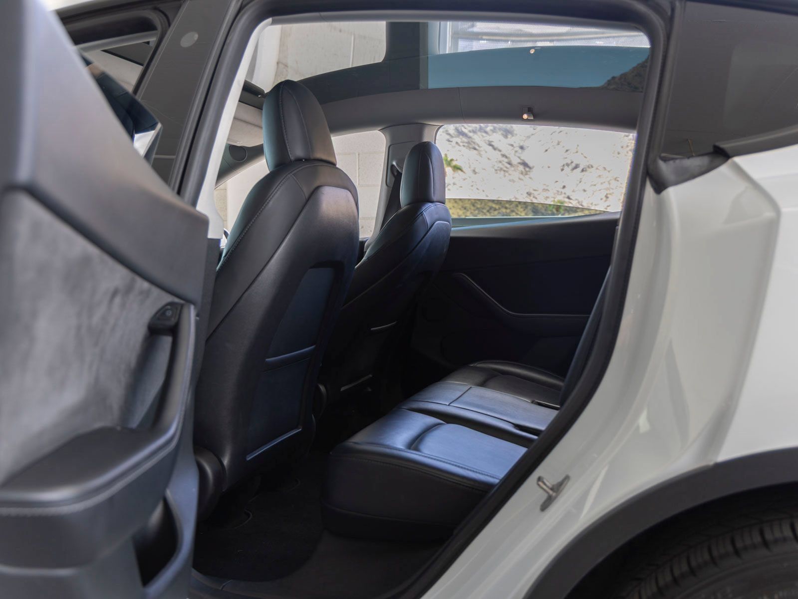 Used 2021 Tesla Model Y Long Range AWD/4WD image 14