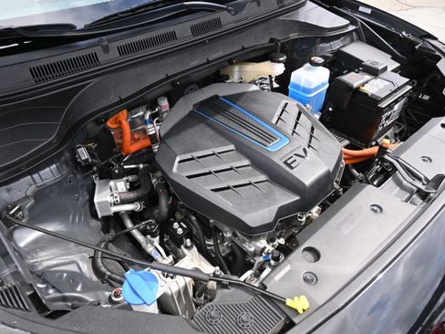 Used 2023 Hyundai Kona SE w/ Cargo Package FWD image 41