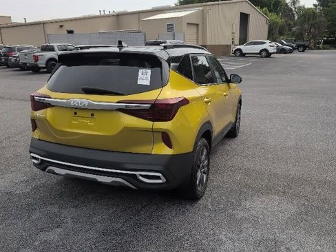 Used 2023 Kia Seltos S w/ Navigation Package AWD/4WD image 8