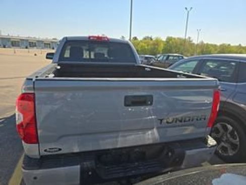 Used 2018 Toyota Tundra Limited w/ Limited Premium Package AWD/4WD image 5