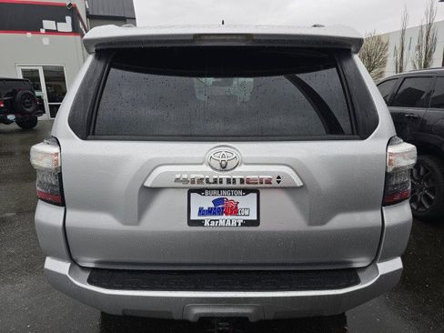 Used 2021 Toyota 4Runner SR5 Premium image 4