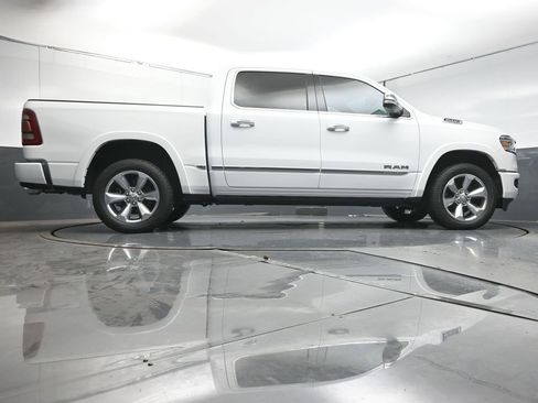 Used 2020 RAM 1500 Limited w/ Body Color Bumper Group image 37