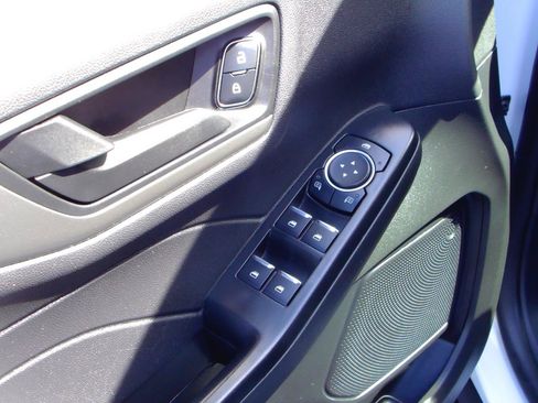 Used 2025 Ford Escape Active AWD/4WD image 12