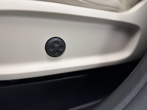 Used 2023 Mercedes-Benz GLA 250 4MATIC image 15