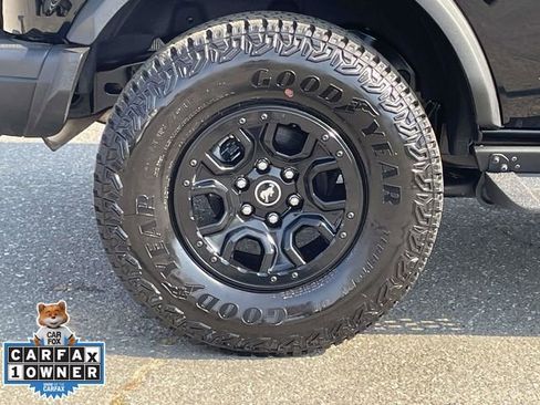 Certified 2025 Ford Bronco Badlands AWD/4WD image 7