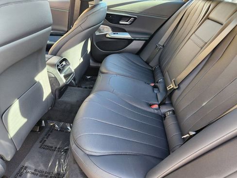 New 2025 Mercedes-Benz E 350 4MATIC Sedan image 11