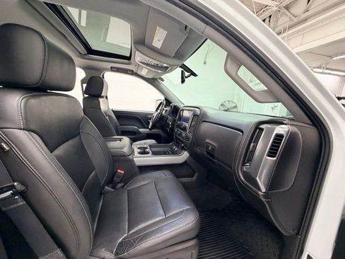 Certified 2018 Chevrolet Silverado 1500 LTZ Z71 w/ Redline Edition image 31