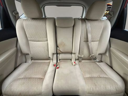 Used 2017 Nissan Rogue SV AWD/4WD image 22