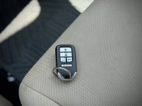 Used 2016 Honda Accord EX image 17