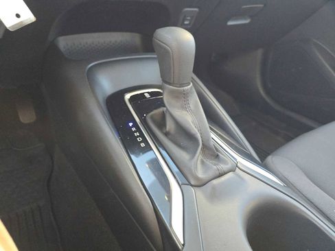 Certified 2024 Toyota Corolla LE image 32