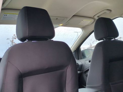 Used 2016 Ford Escape SE w/ SE Cold Weather Package image 16