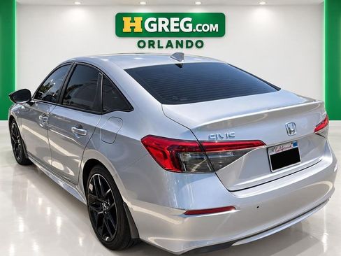 Used 2023 Honda Civic Sport image 2