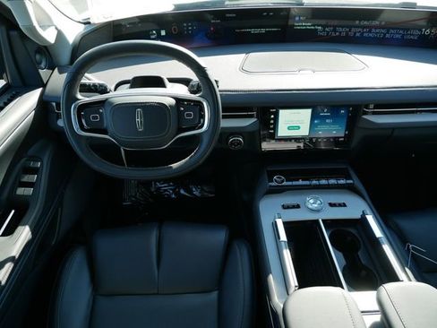 New 2026 Lincoln Navigator L Reserve AWD/4WD image 12