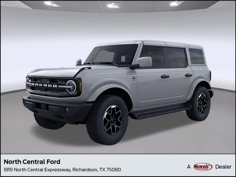 New 2026 Ford Bronco Outer Banks AWD/4WD image 1