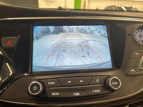 Used 2019 Buick Envision Premium AWD/4WD image 13