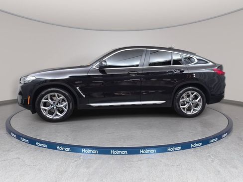 Used 2024 BMW X4 xDrive30i w/ Parking Assistance Package AWD/4WD image 9