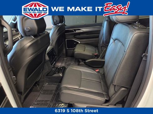 New 2026 Jeep Grand Wagoneer Limited AWD/4WD image 14