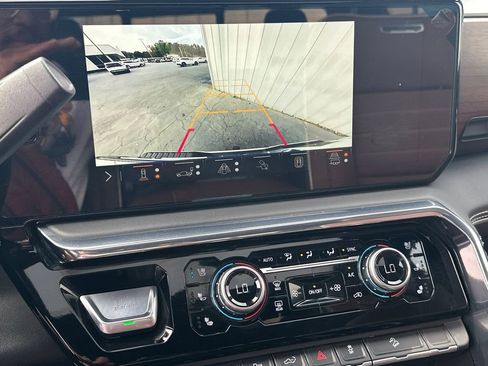 Used 2024 GMC Sierra 2500 Denali Ultimate w/ Max Trailering Package AWD/4WD image 31