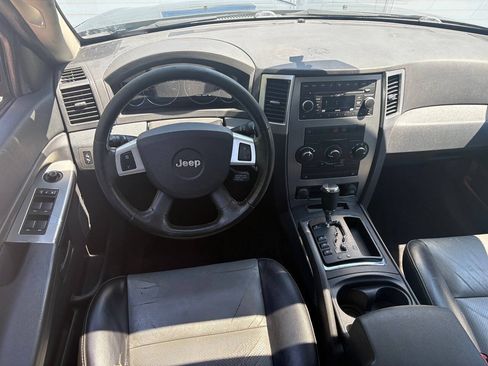 Used 2008 Jeep Grand Cherokee Laredo RWD image 10