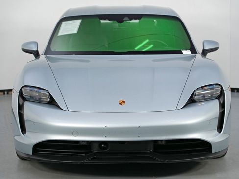 Used 2021 Porsche Taycan image 46