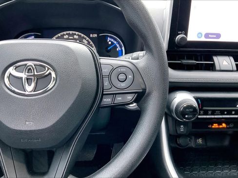 Used 2024 Toyota RAV4 XLE w/ Convenience Package image 25